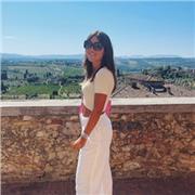 Sono una laureata in scienze dell’infanzia , molto preparata in tutte le materie umanistiche e con una grande passione per la storia